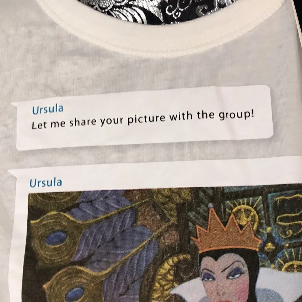 NWT Disney Villains 🦹‍♀️ Evil Queen Text Thread 🧵 T Shirt.